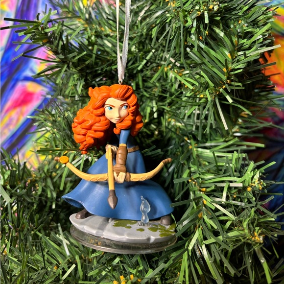 Disney Brave Merida Custom Christmas Ornament - Picture 1 of 8